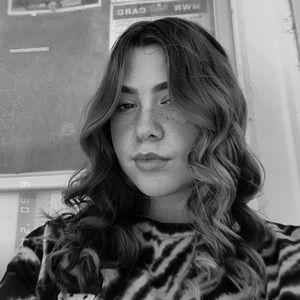 Meet your Posher, Maddie